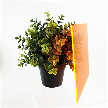 Plexiglas®- Orange (fluorescerende) 2C01 - 3 mm prøve ca. 70*150 mm